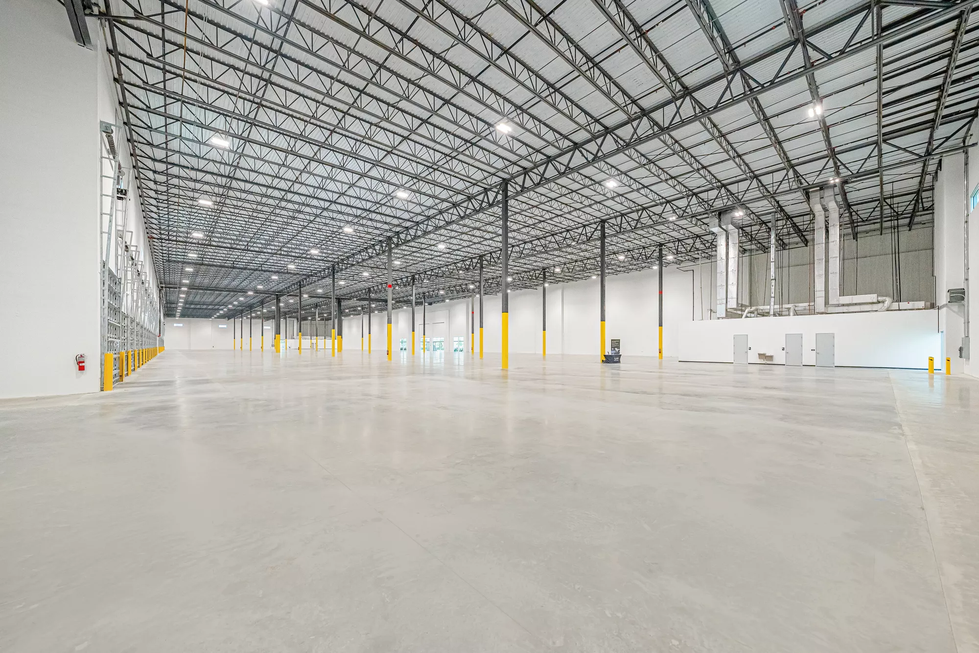 Logistics & Distribution Center Roofing in Denver | Commercial Roofers of Denver